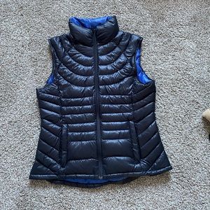 Bernardo Goosedown Small Women’s Blue and Black Puffer Vest